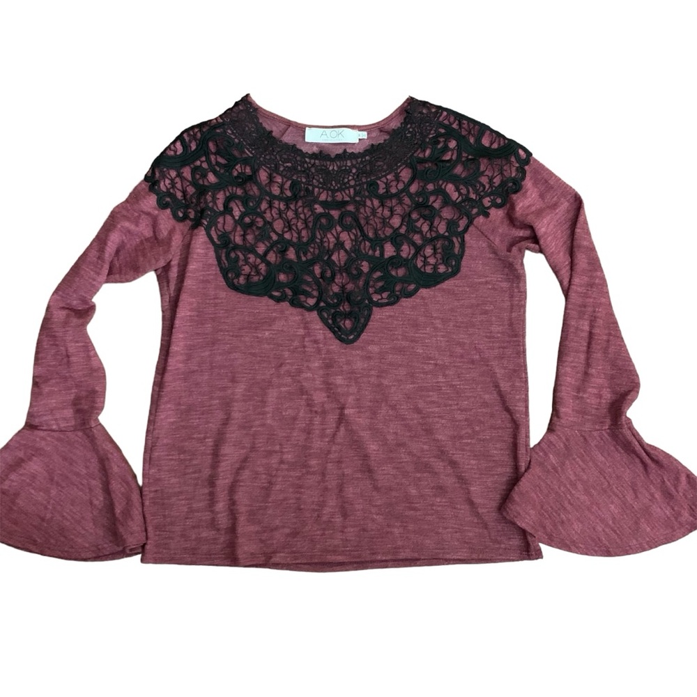 A. OK Coevolution Heathered Maroon Top Black Lace Detail Bell Sleeves